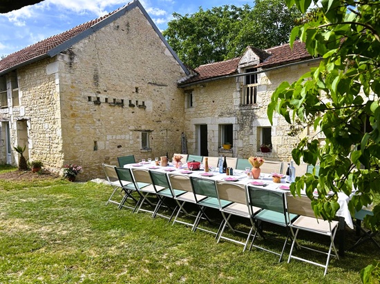Gîtes pour 14 personnes calme et reposant